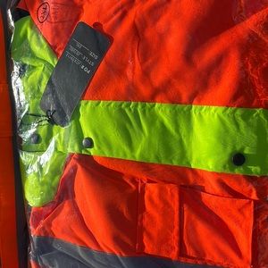 Highlighted safety jacket